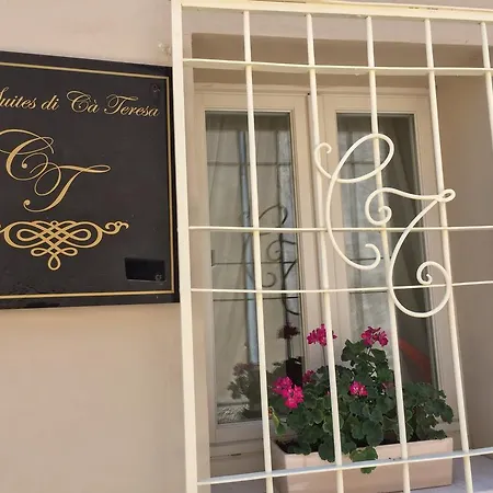 Le Suites Di Ca Teresa Guest house Montescudo
